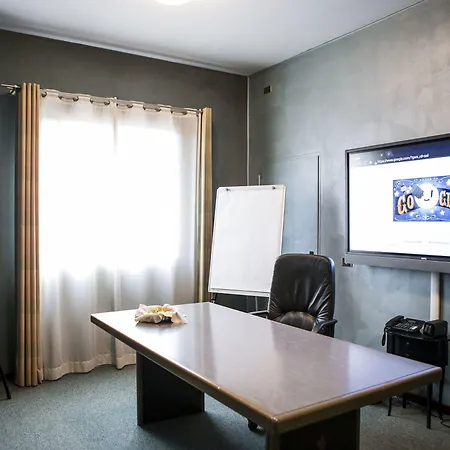 酒店 城市酒店 皮亚琴察