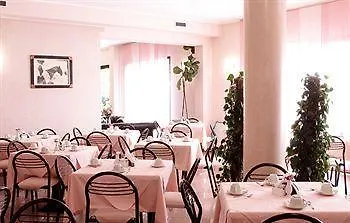 Hotel City Hotel