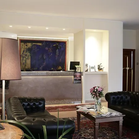 Hotel City Hotel 3*