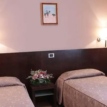 Hotel City 3*