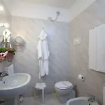 מלון Hotel City פיאצ'נצה