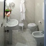 Hotel City מלון 3*