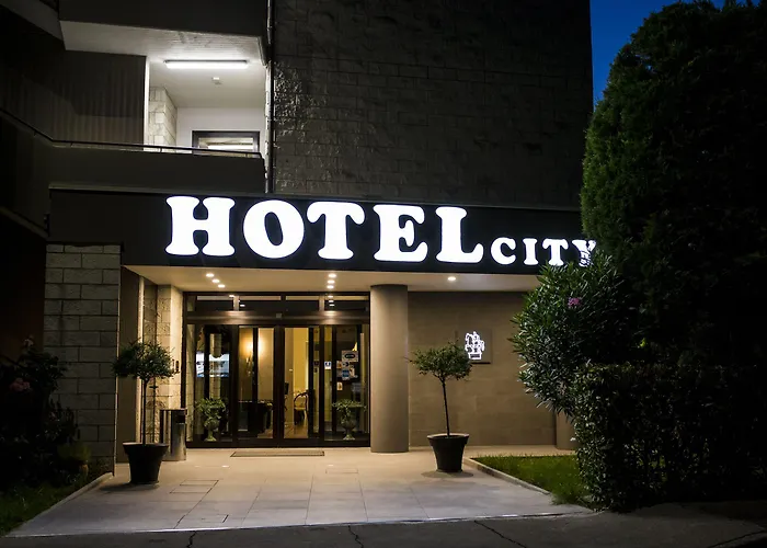 Hotel City 3*